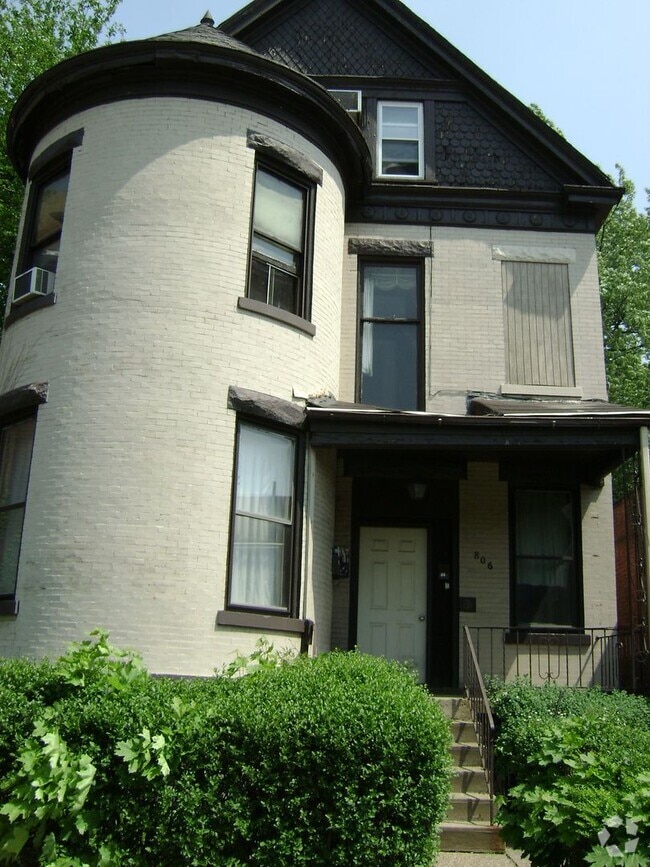 Building Photo - 806 N Negley Ave