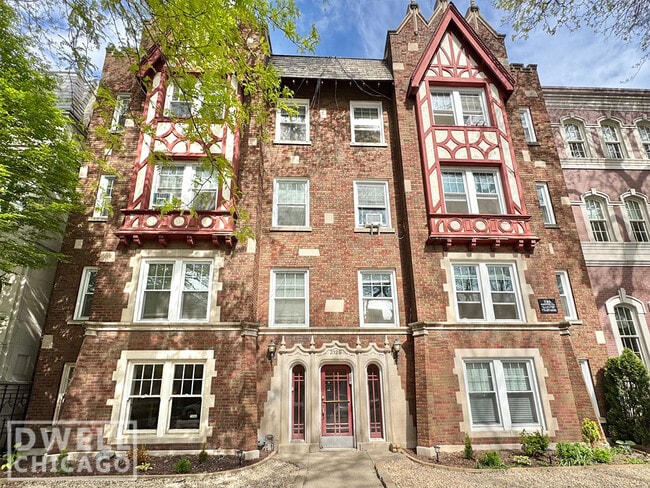 Building Photo - 2127 N Dayton St