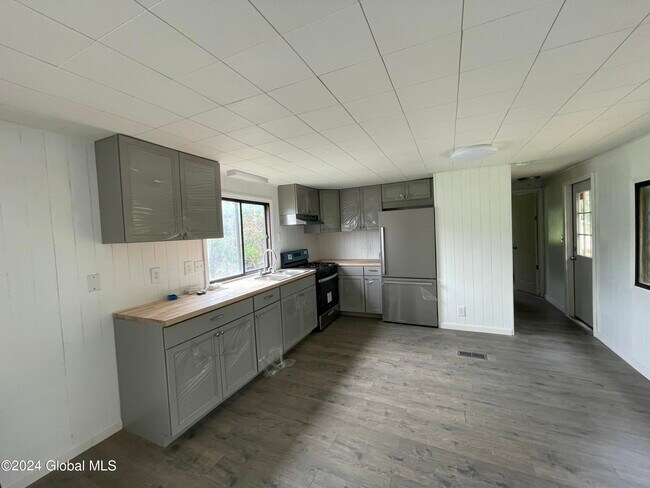 Building Photo - 21200 NY-22