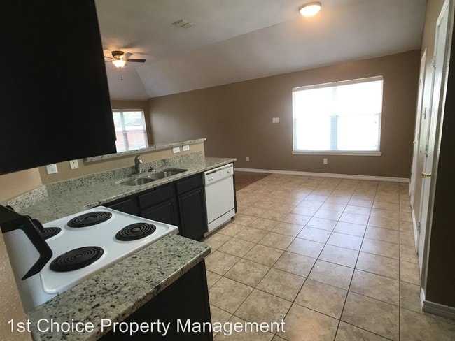 Building Photo - 3 br, 2 bath House - 1037 Ridge Top Dr