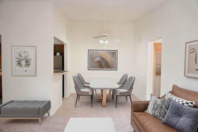 Comedor - Meadowbrook Village