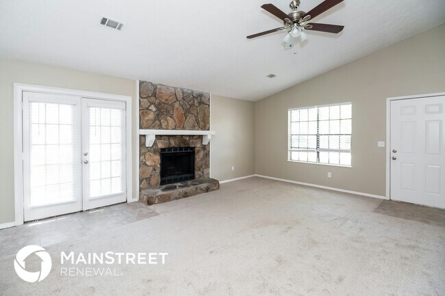 Foto del edificio - 5660 Pine Meadows Ct