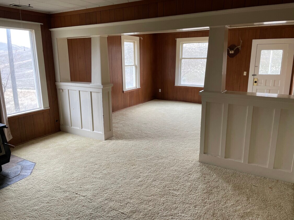 5096 Woodward Canyon Rd, Touchet, WA 99360 House Rental in Touchet, WA