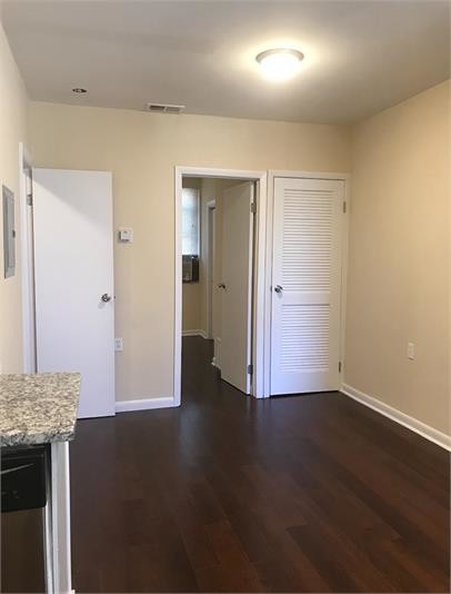 Building Photo - 2214 South St