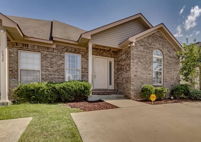 Building Photo - 6645 Covington Villas Ln