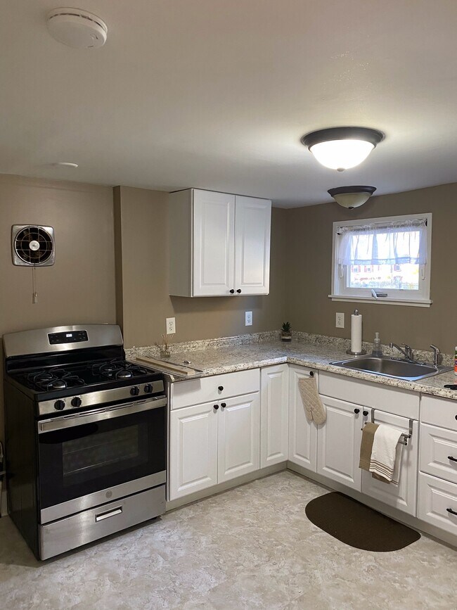 Cocina n.º 1 - 417 Lincoln Ave