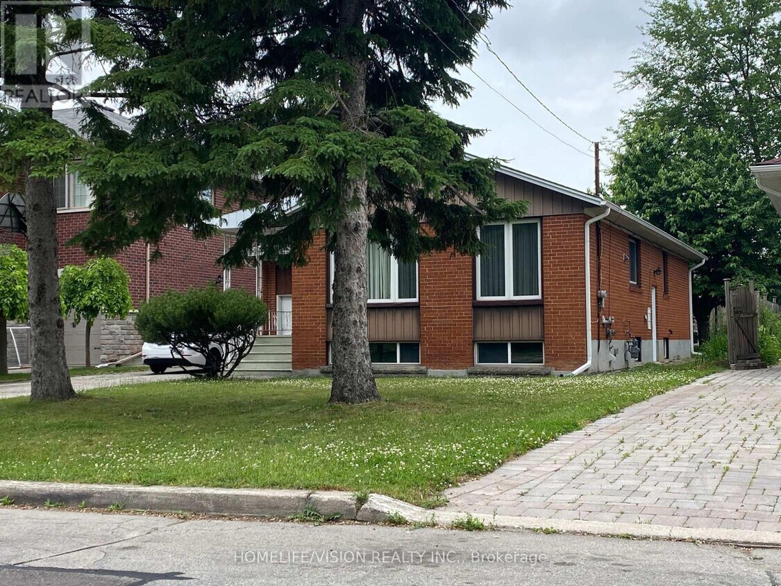 Primary Photo - 183 Combe Ave