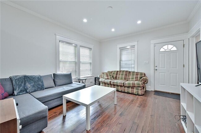 Foto del edificio - 1070 Wylie St SE