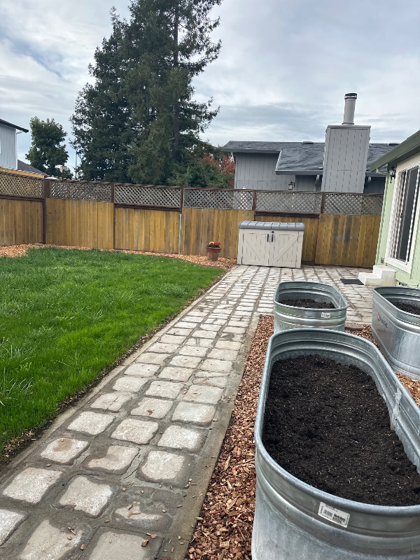 Foto del edificio - 4533 Hillview Ct