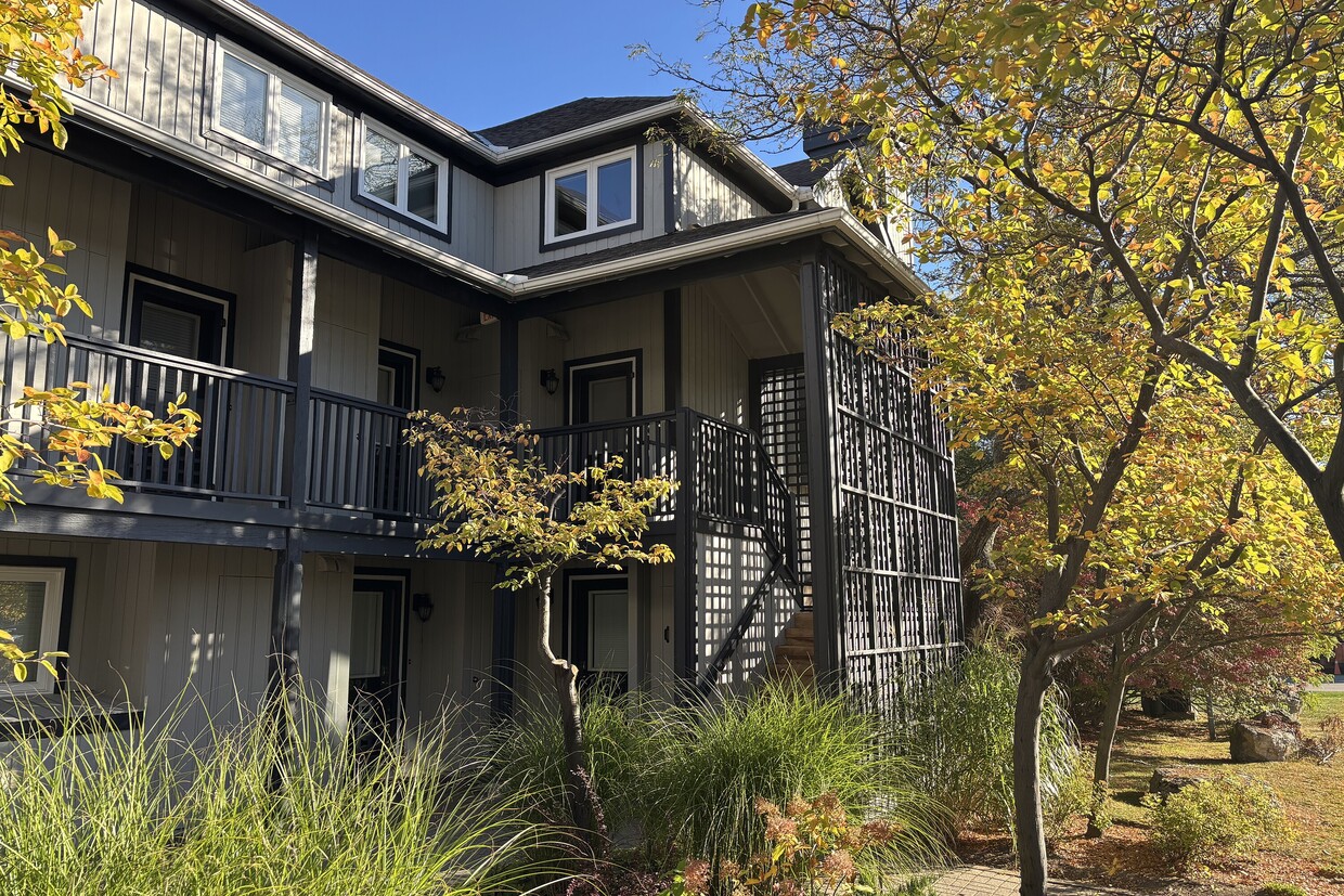 Photo principale - 826 Suncrest Cir