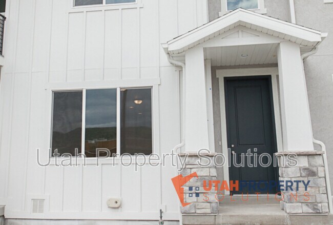 Building Photo - 1266 W Cinch Way