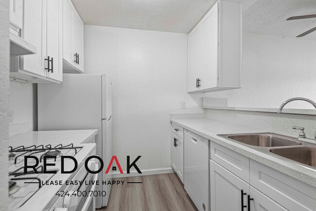 Building Photo - ~1 Month FREE~ Marvelous, One Bedroom with...