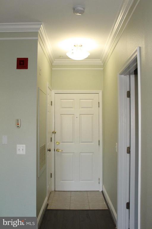 Foto del edificio - 1580 Spring Gate Dr.