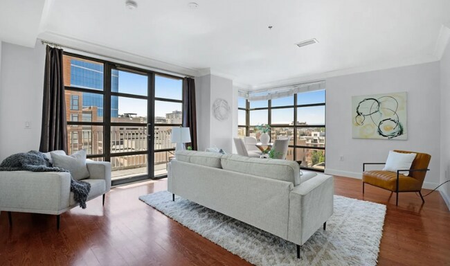 Foto del edificio - 1590 Little Raven St