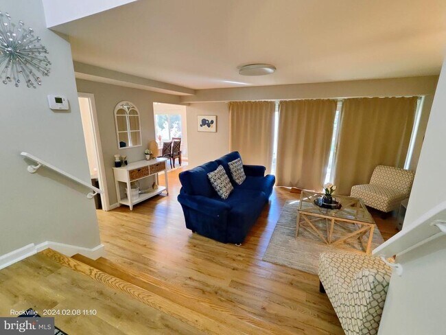 Foto del edificio - 14450 Parkvale Rd