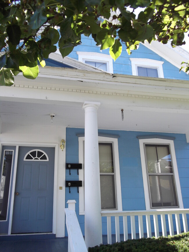 Front Door/Porch - 524 Elizabeth St