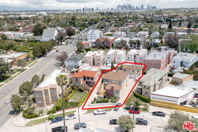 Foto del edificio - 1012 S Sycamore Ave