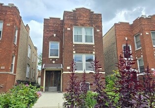 Building Photo - 3337 N Springfield Ave