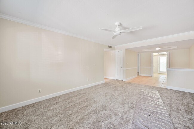 Foto del edificio - 805 E Townley Ave