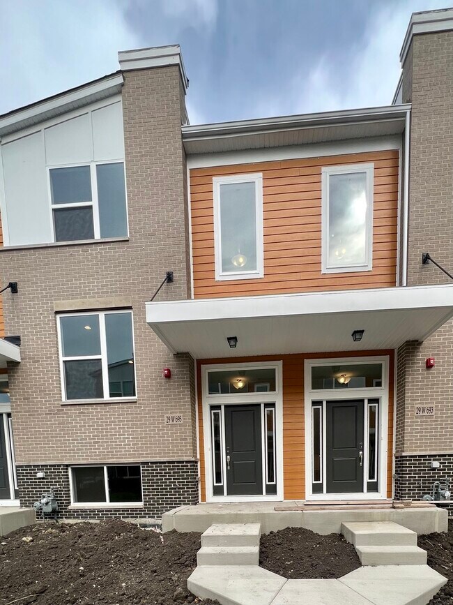 Building Photo - 29W718 Cambridge Ct