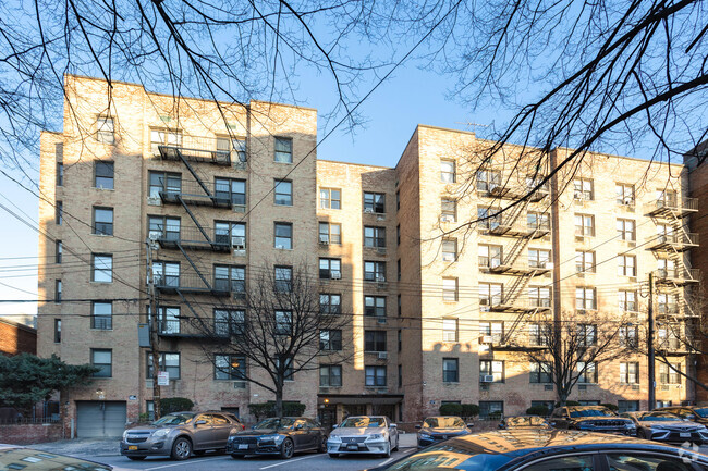 Building Photo - 1815 E 17th St