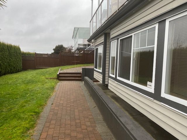 Building Photo - 2501 Mahon Av