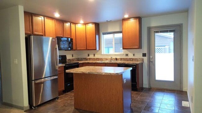 Building Photo - 4 bedroom in Billings MT 59102