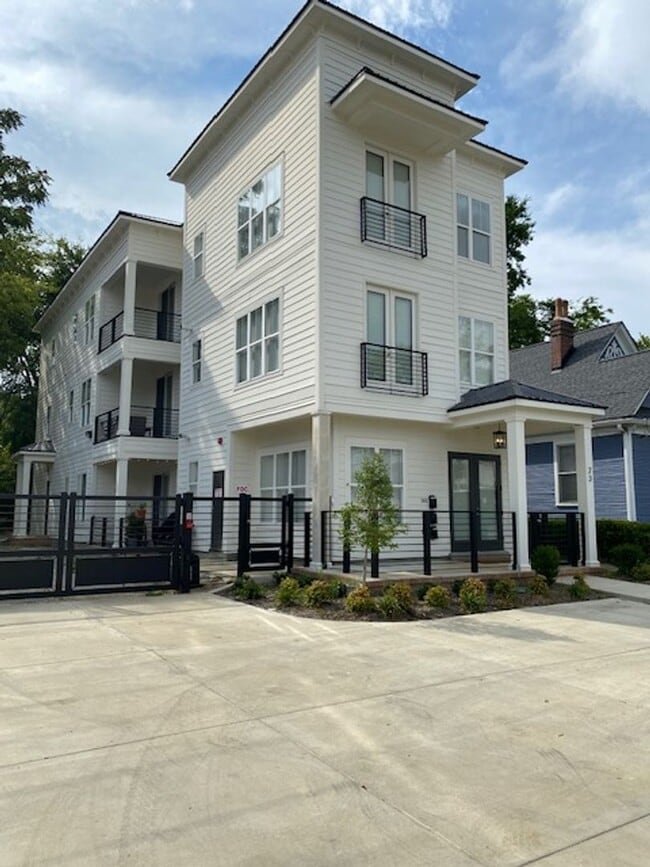 Gorgeous Flat in Overton Square - Gorgeous Flat in Overton Square Apartment