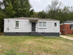 Building Photo - 1027 34th Ave Building Photo - 1027 34th Ave