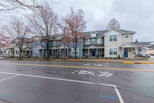 Building Photo - 812 Vincennes St