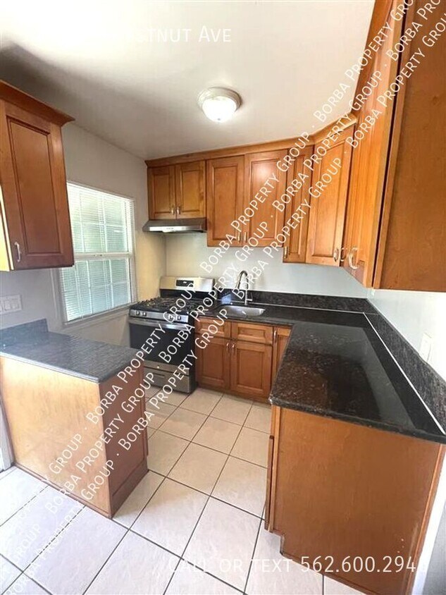 Foto principal - 947 1/2 Chestnut Ave-