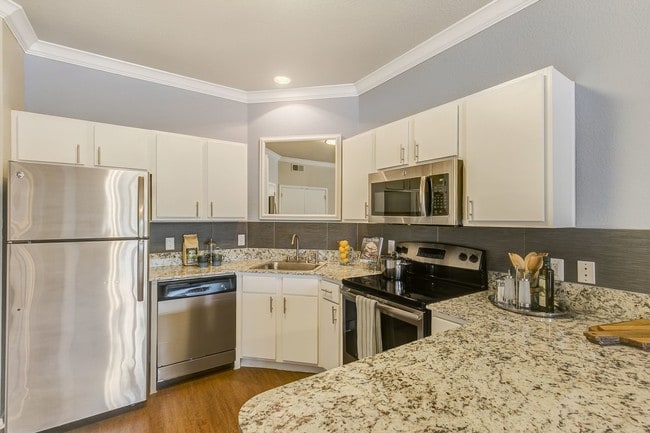 Photo - Timberlinks At Denton Apartments