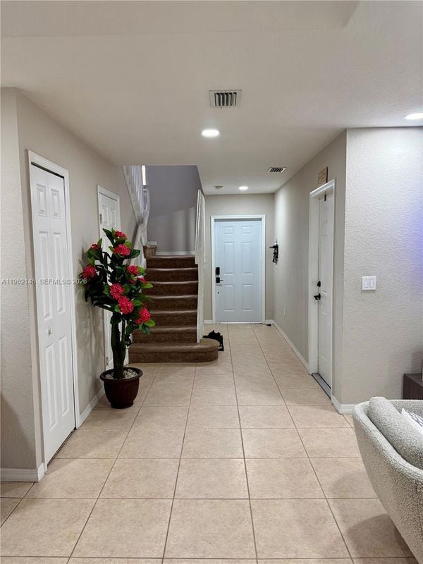 Foto del edificio - 16811 NW 14th Ave