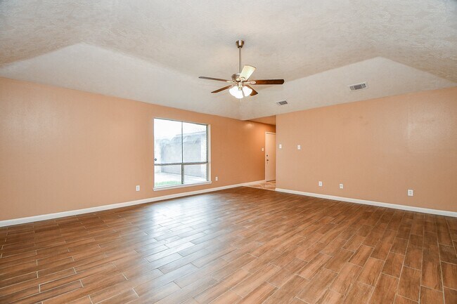 Foto del edificio - 12011 Monument Valley Dr