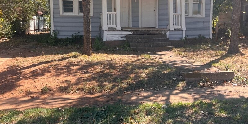 Primary Photo - 2123 Ave F.