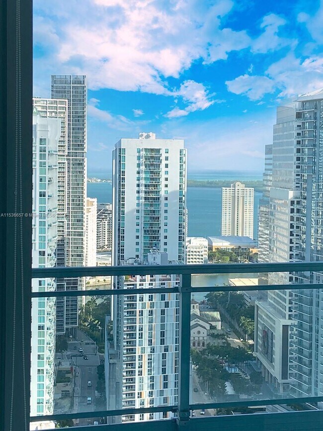 Foto del edificio - 92 SW 3rd St