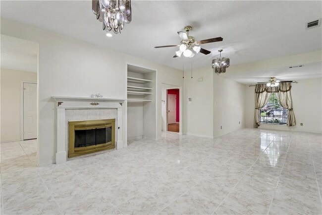 Building Photo - 1705 Kings Row