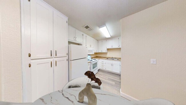 Foto del edificio - Fountain Circle Townhomes