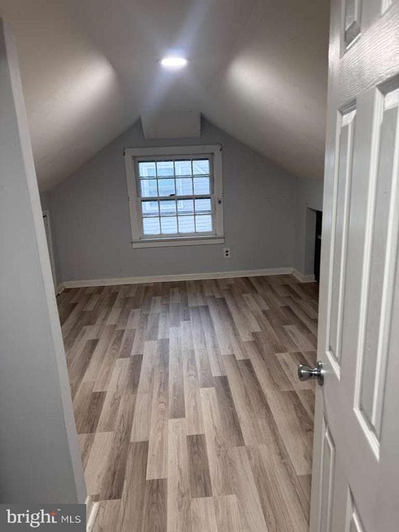 Foto del edificio - 3007 Elmwood Dr