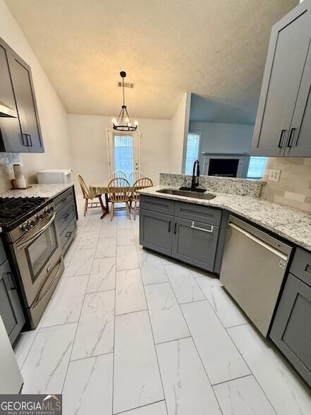 Foto del edificio - 1695 Racquet Club Dr NW