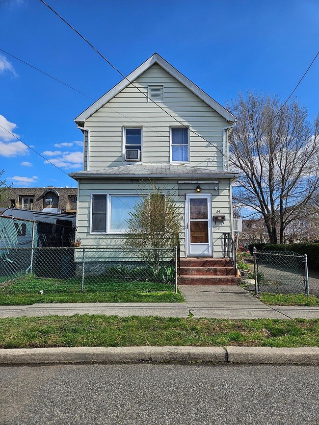 Building Photo - 34 Berger St