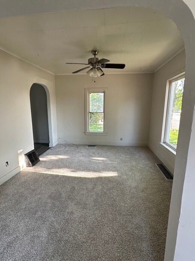 Foto del edificio - Anamosa Duplex