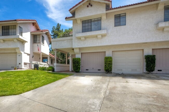 Building Photo - 3045 Corte Trabuco