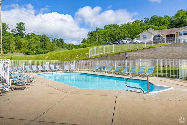 Pool - Tuscany Bay Apartments