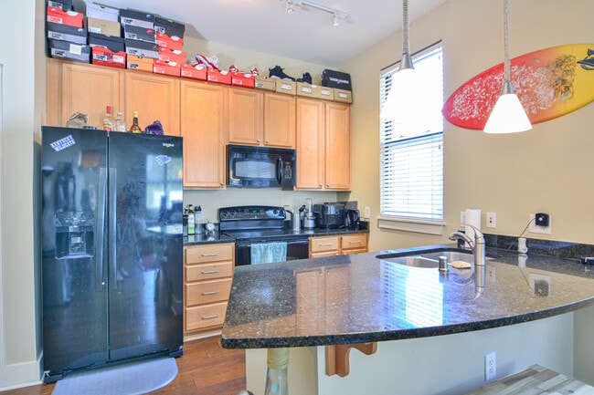 Foto del edificio - 650 S Mill St