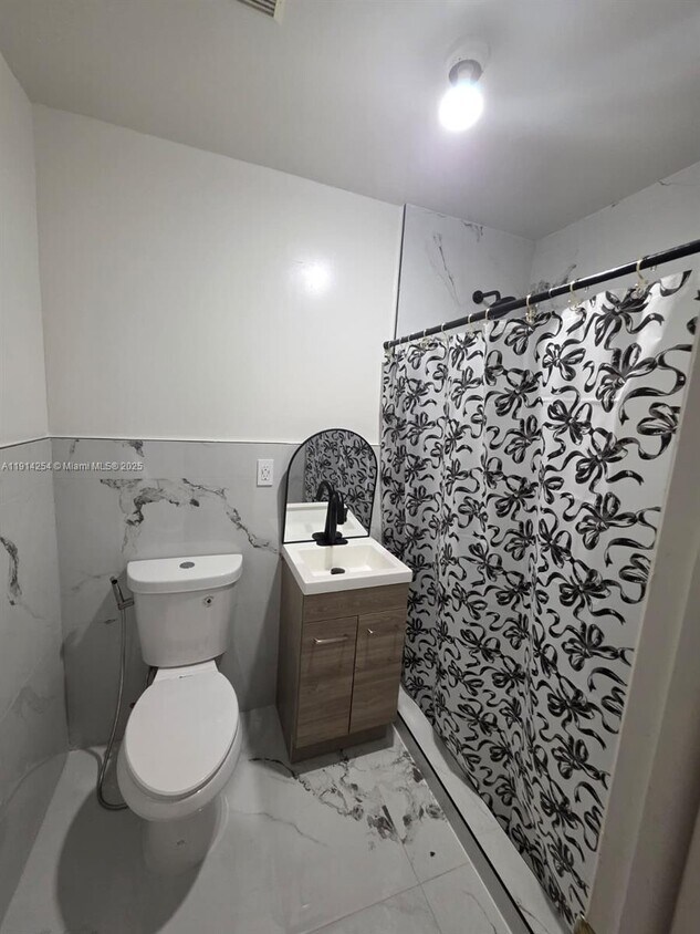 Foto del edificio - 2970 SW 17th St