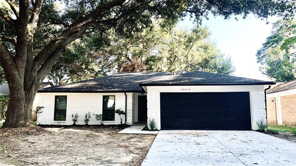 Foto principal - 24014 Spring Briar Ln