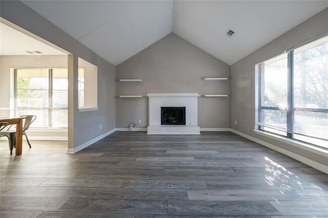 Building Photo - 1258 Minhinette Dr