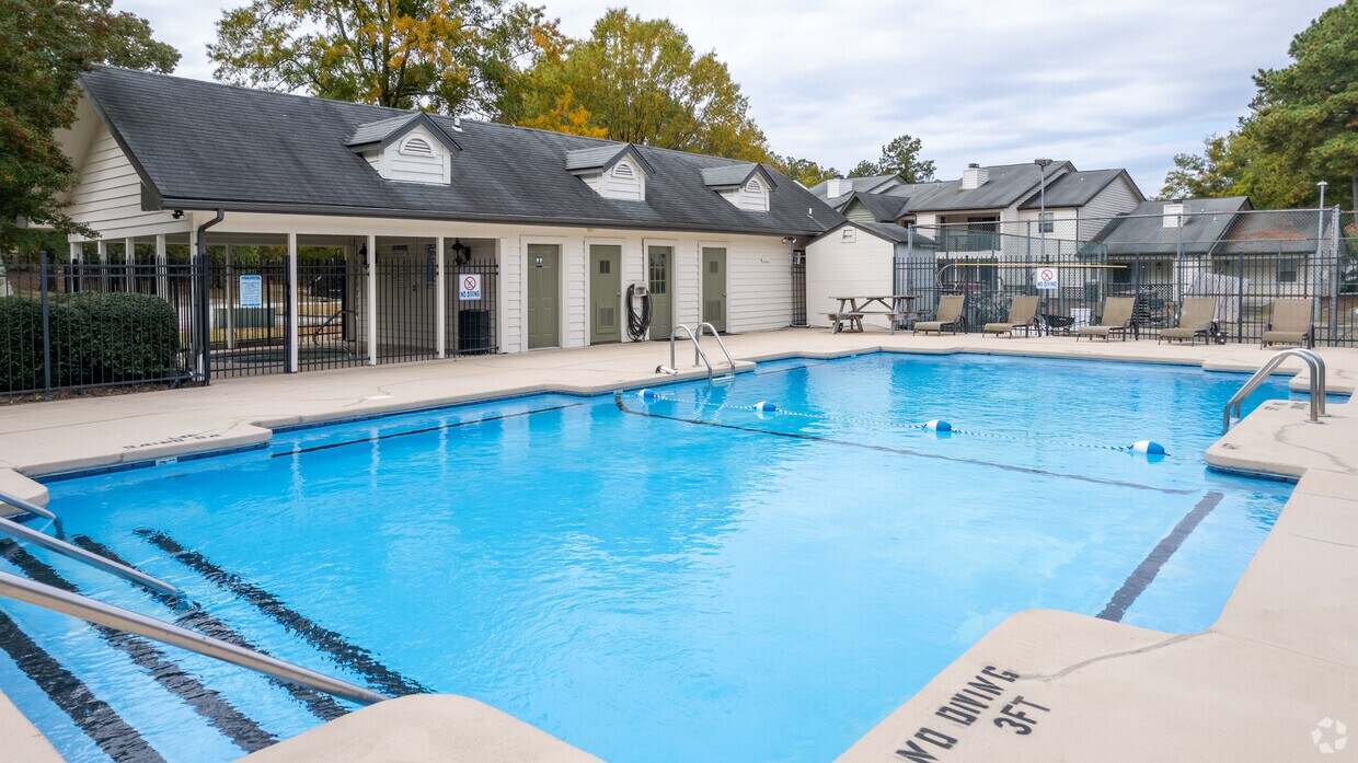 Henley Apartments in Fayetteville, NC