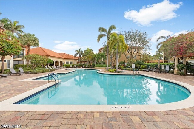 Foto del edificio - 8940 Colonnades Ct E